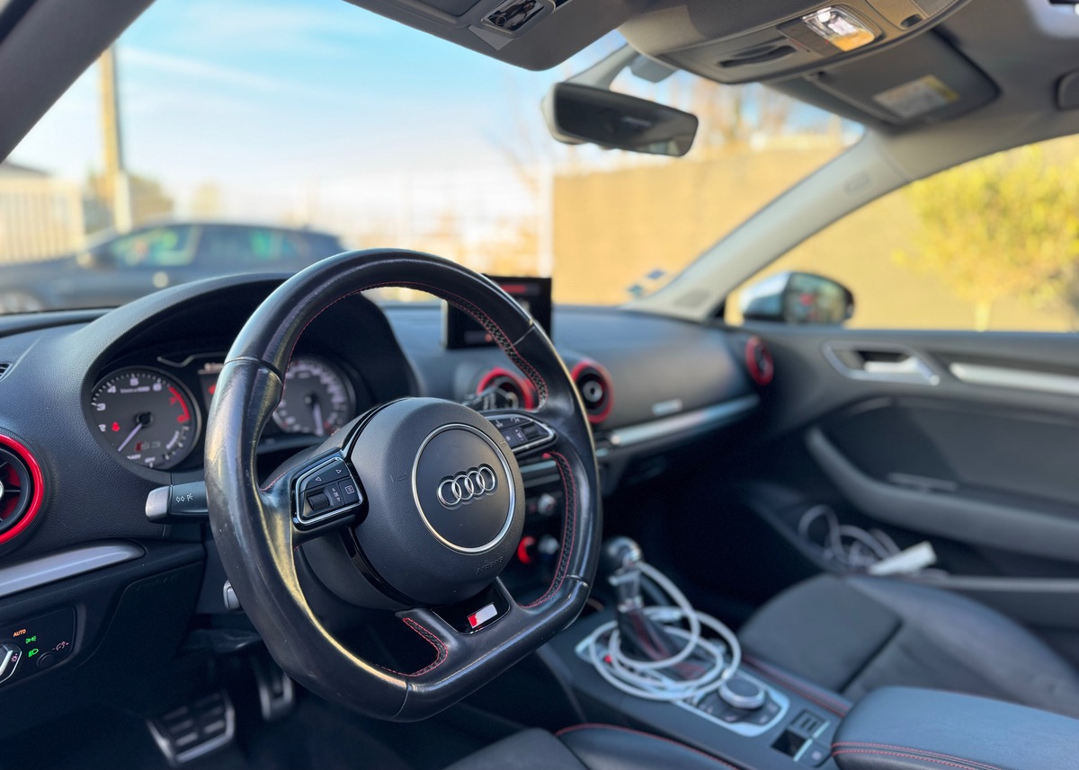 Audi S3 III (2) 2.0 TFSI 300 QUATTRO S TRONIC 7