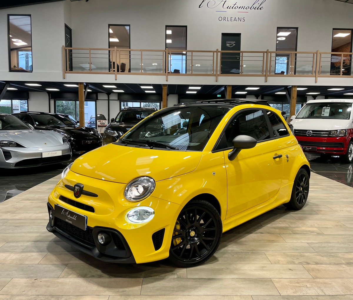 Abarth 500 1.4 Turbo T-Jet 180 595 Competizione