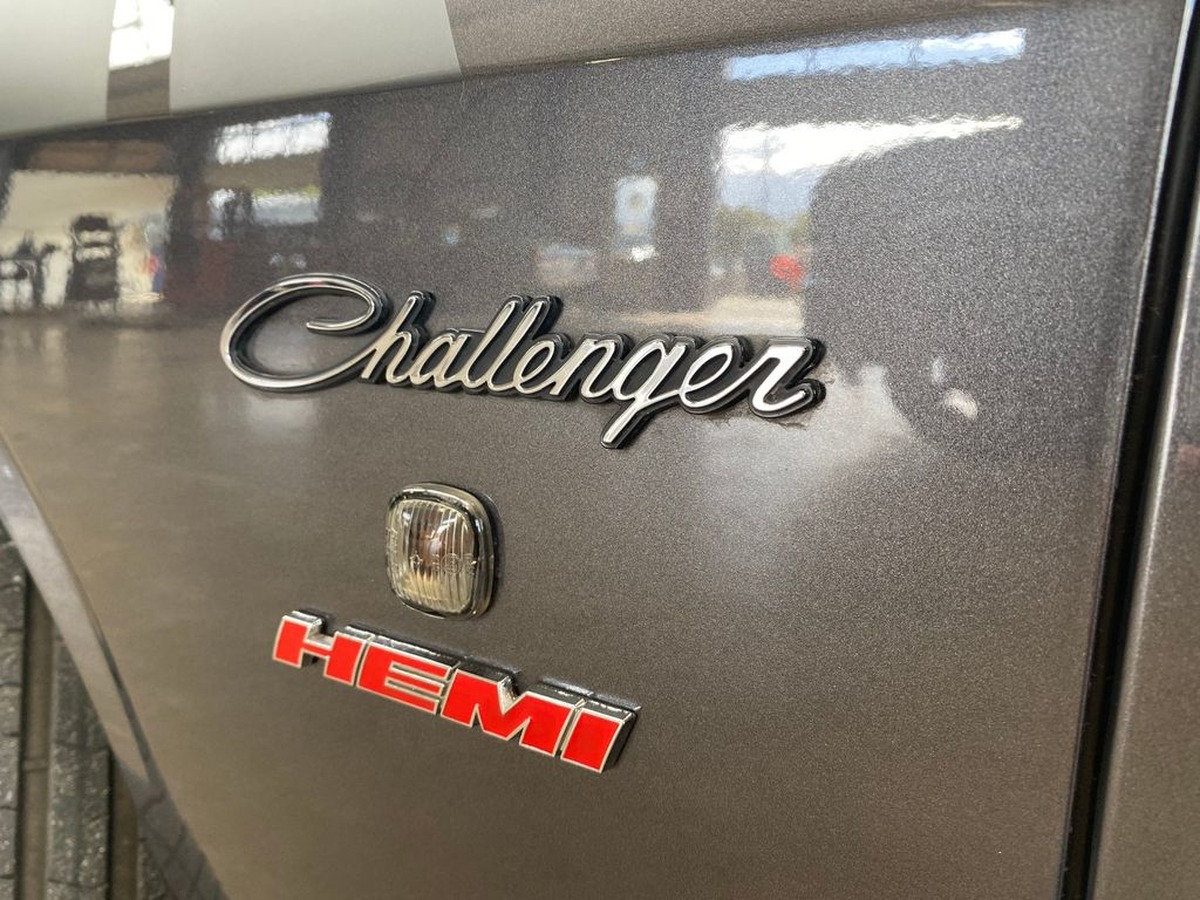 Image illustration Dodge Challenger