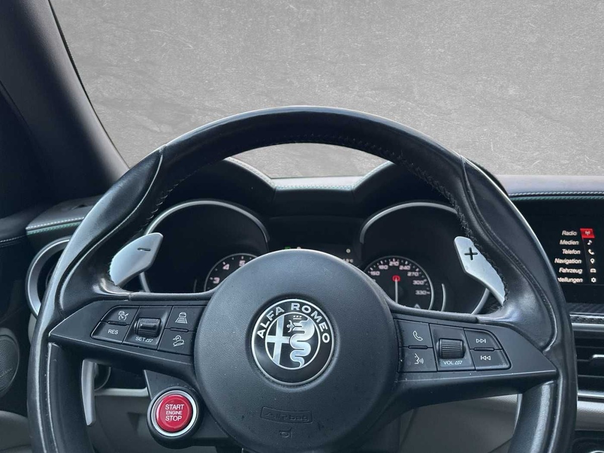 Alfa Romeo Stelvio 2.9 V6 510ch Quadrifoglio Q4 AT8 Toit ouvrant Harman-Kardon