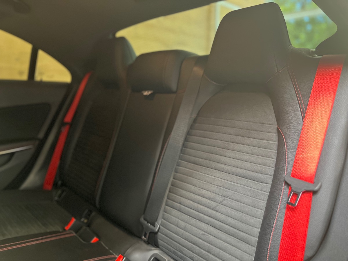 Mercedes-Benz CLA 45 AMG 4MATIC // ENTRETIEN FULL MERCEDES