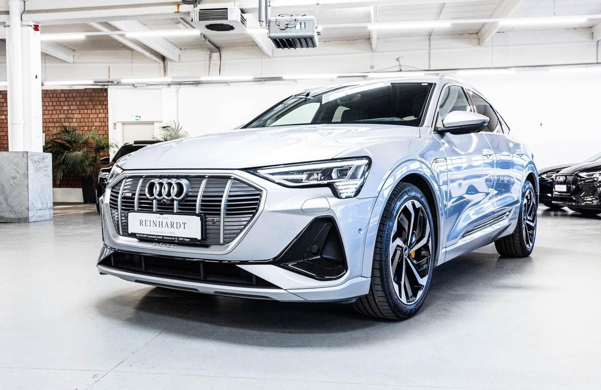 Audi e-tron Sportback 55 408ch S Line e-quattro Toit ouvrant
