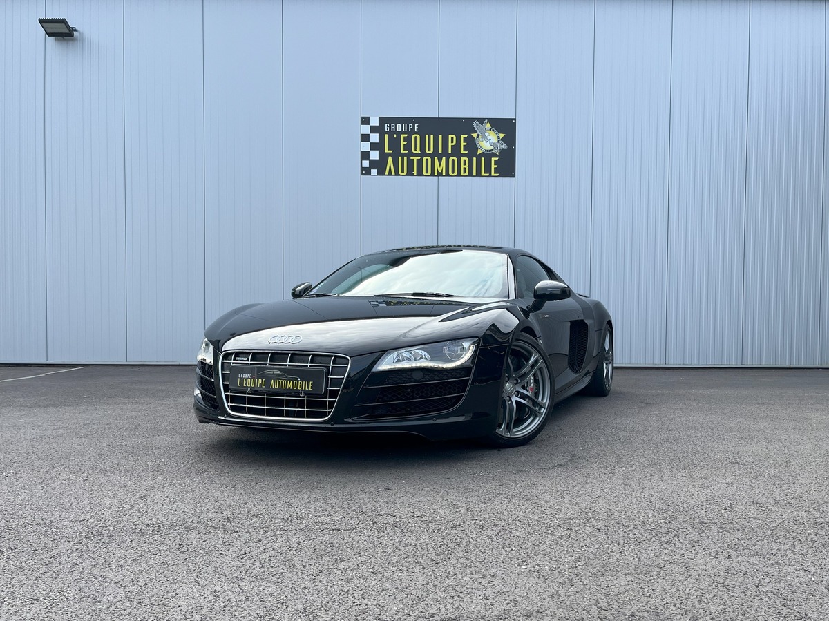 Audi R8 5.2 V10 FSI 525 QUATTRO R TRONIC