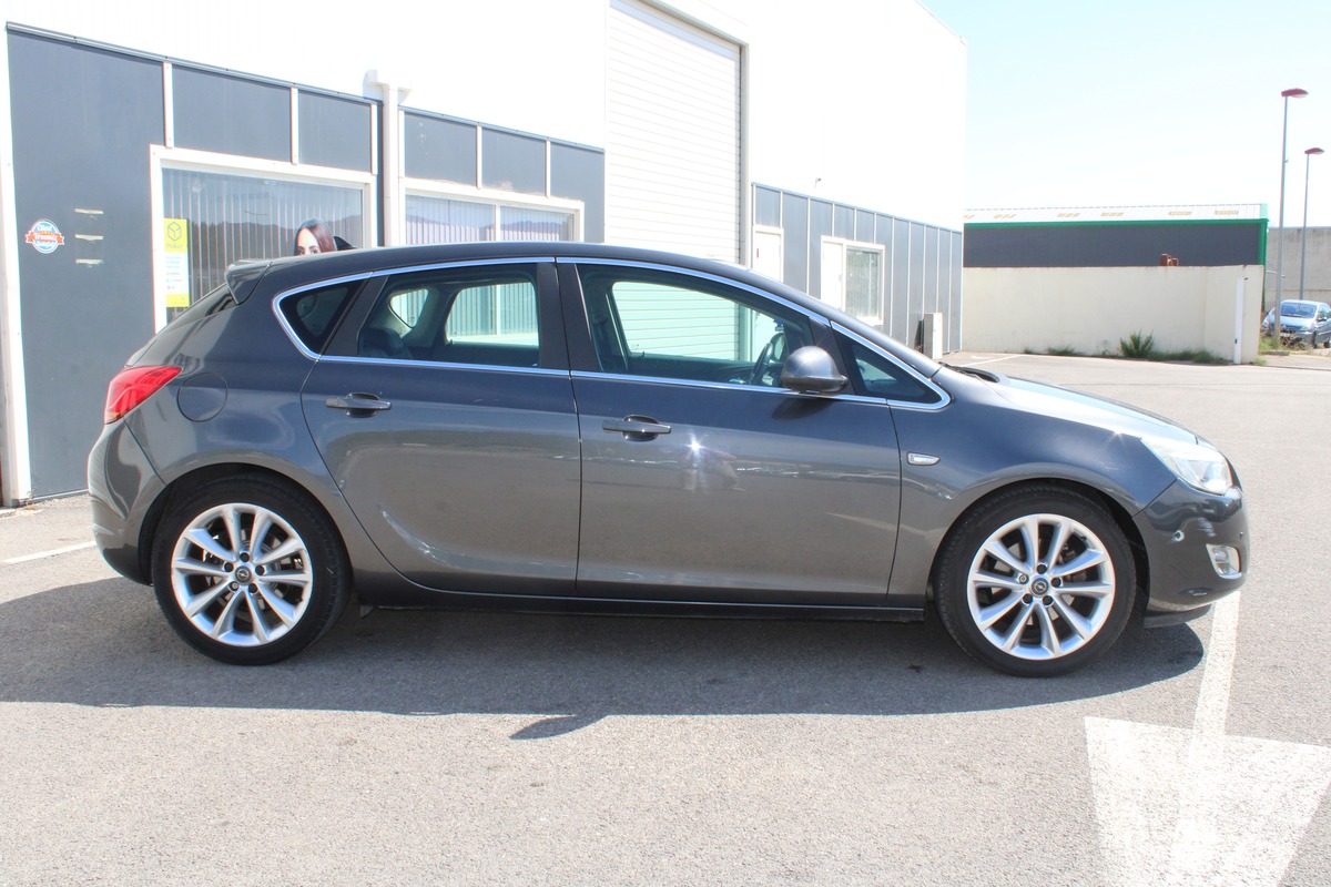 Opel Astra 1.7 CDTI125 FAP Cosmo