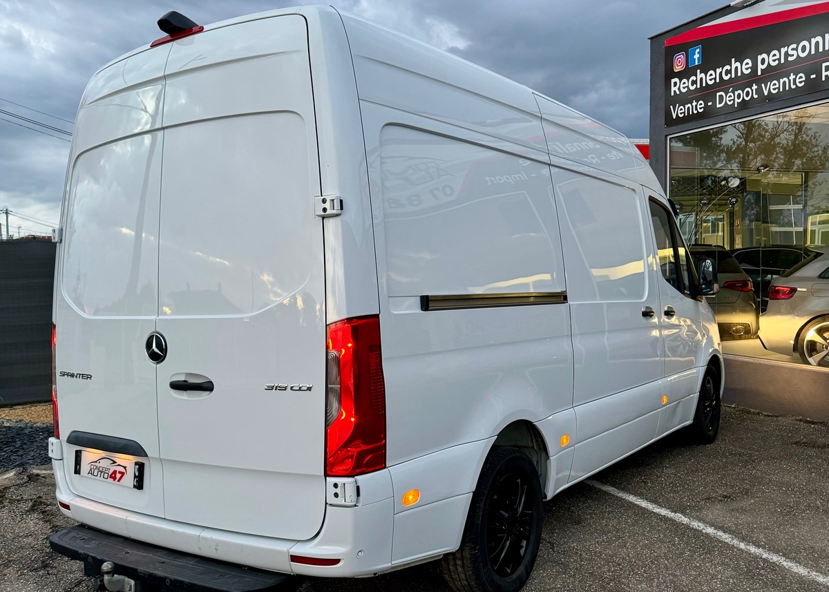 Mercedes-Benz Sprinter 319 V6