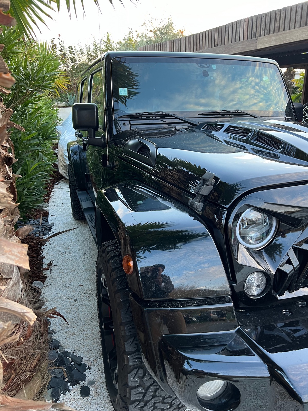 Jeep Wrangler 2.8 crd CONFIGUE FULL BLACK