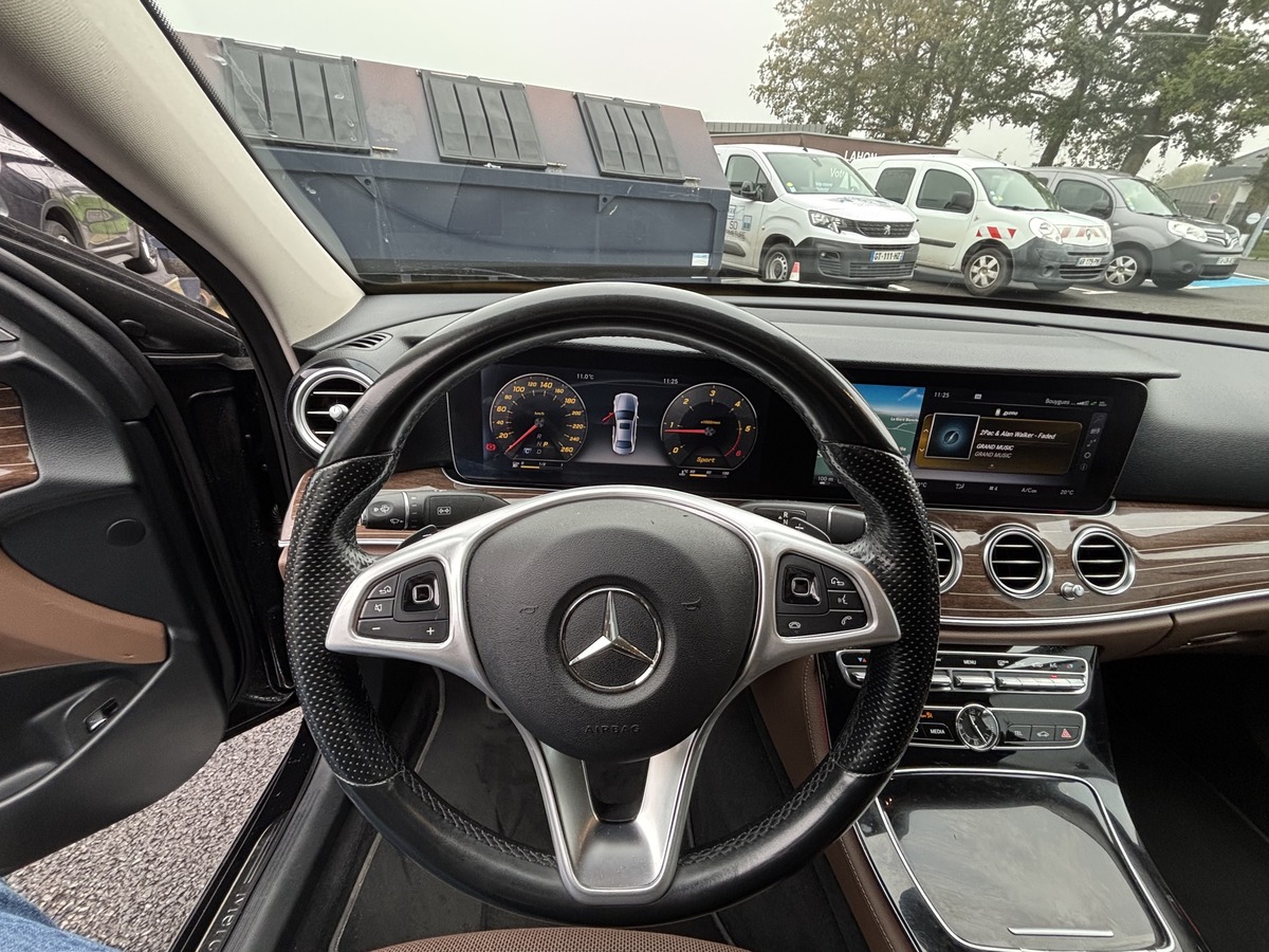 Mercedes-Benz Classe E 220 BLUETEC FASCINATION 9G-TRONIC