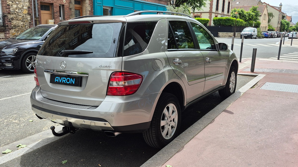 Mercedes-Benz Classe M II ML 320 CDI 7G-TRONIC