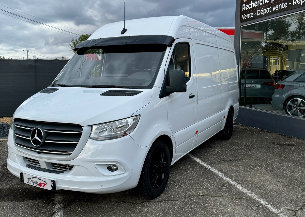 Mercedes-Benz Sprinter 319 V6