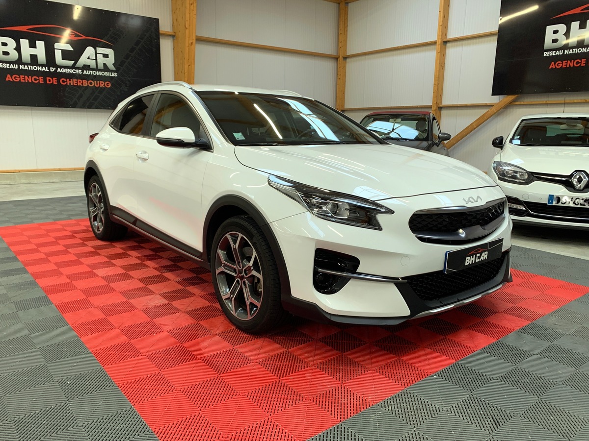 Image: Kia XCeed 1.6 GDI 141H HYBRID BLACK WHITE EDITION BVA