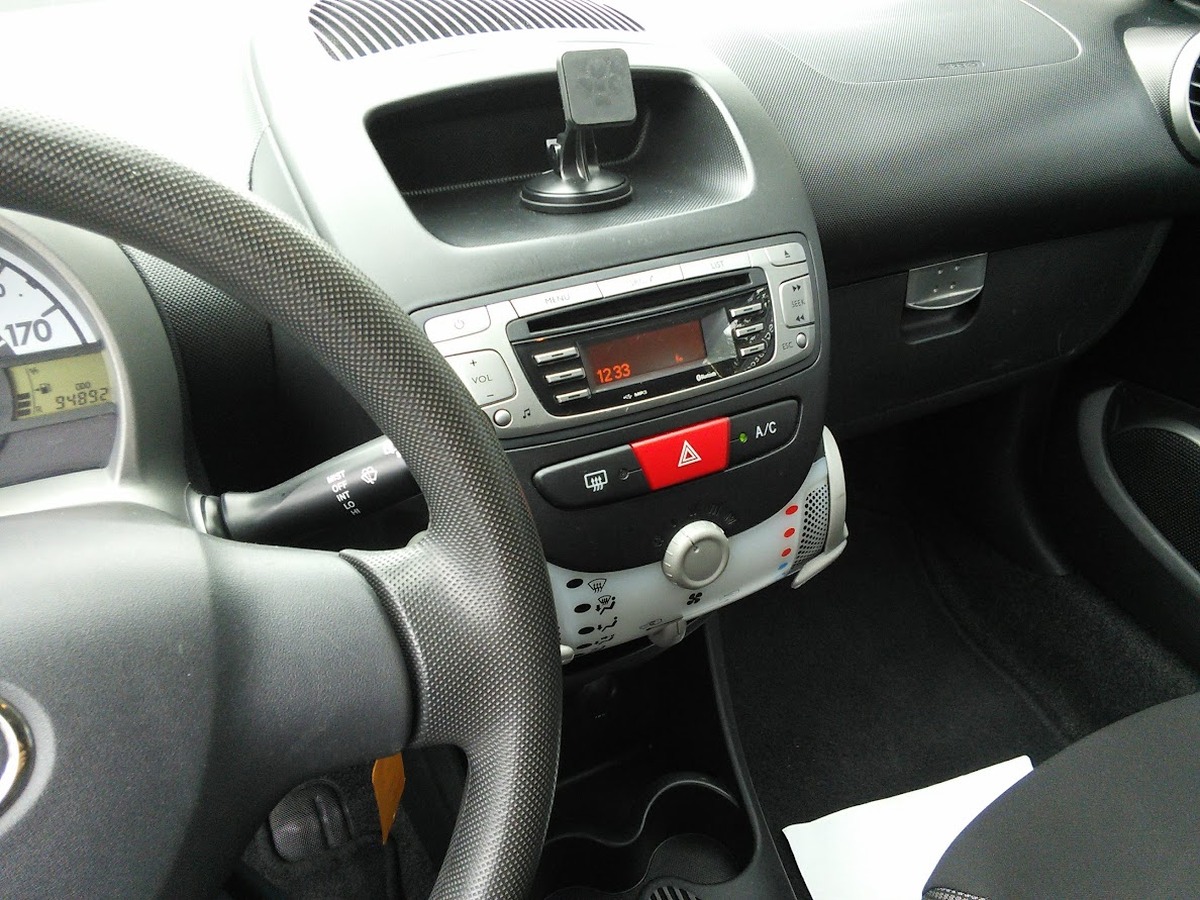 Toyota Aygo 1.0 68 Active CLIM 5portes Moteur à chaine