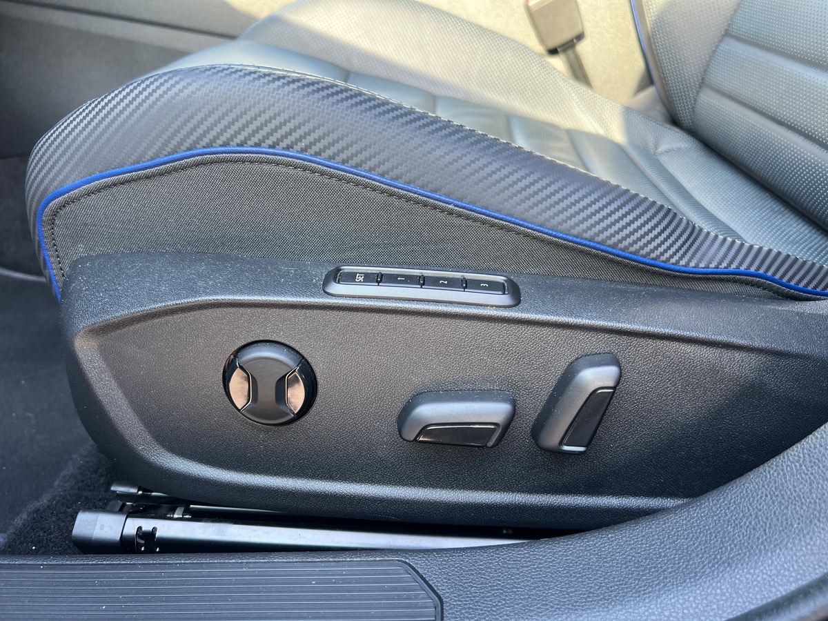 Volkswagen Golf 8R 2.0 320 TSI DSG7, PACK PERFORMANCE, SUIVI COMPLET VOLKSWAGEN, TOIT OUVRANT