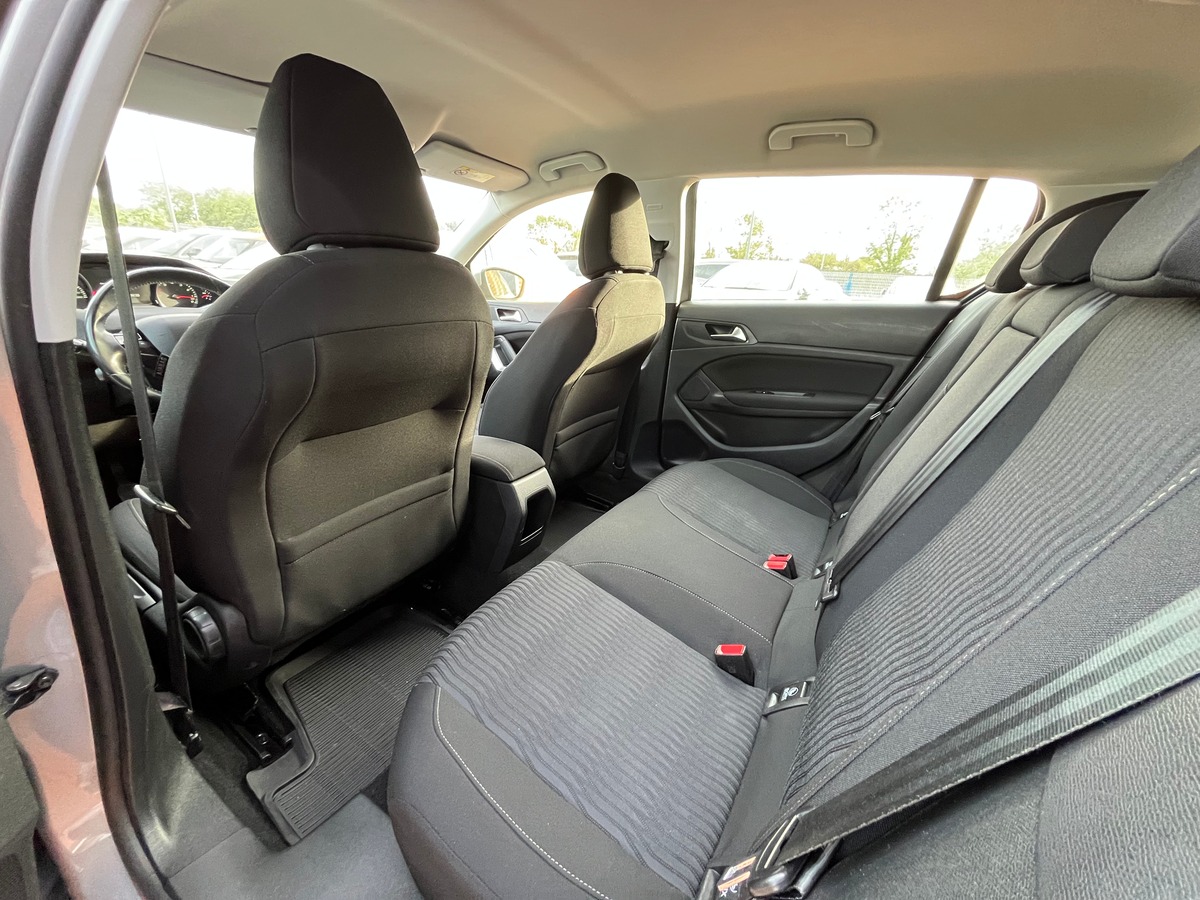 Peugeot 308 II 1.6 125 CH ALLURE 5P