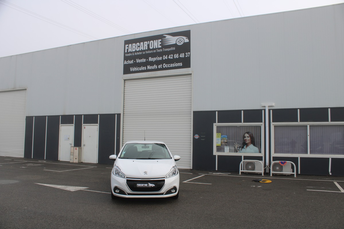 Peugeot 208 (2) 1.5 BLUEHDI 100 S&S ACTIVE BUSINESS 5P E6 - Garantie 12 Mois