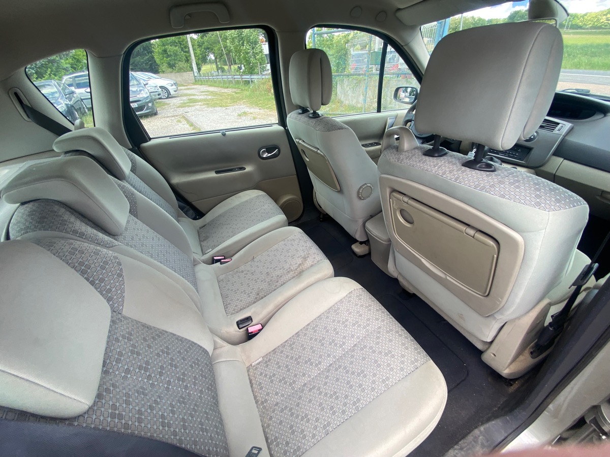 RENAULT Scenic II 1.5 dci 105cv 149000km 1ere main 