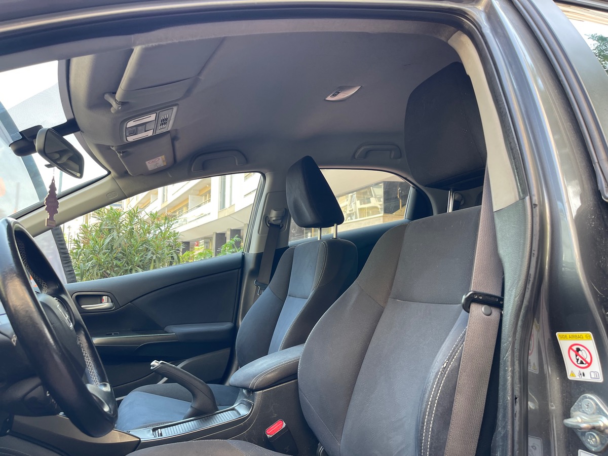 Honda Civic 1.6 dtec 120 CV / 5 Portes / Caméra / Jantes