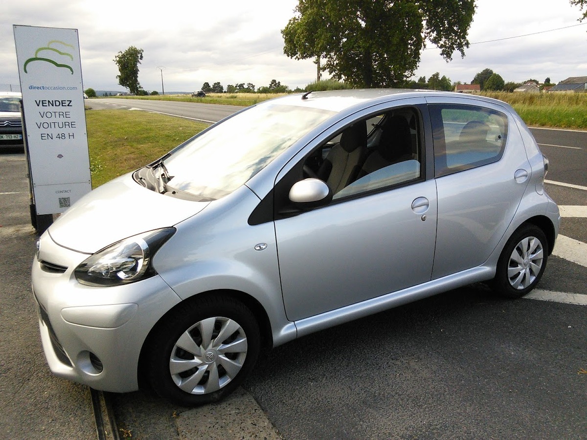Toyota Aygo 1.0 68 CV 5 PORTES  CLIM