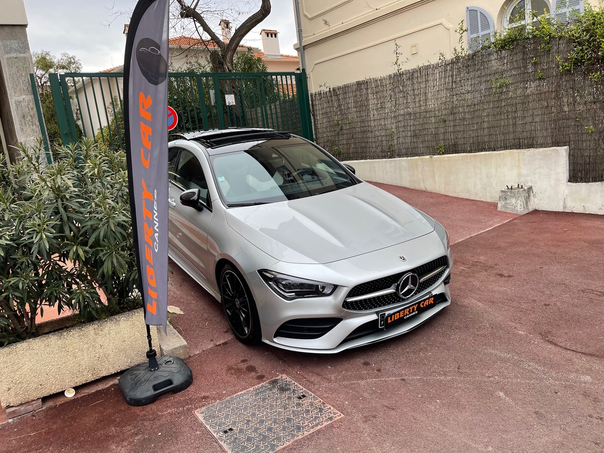 Mercedes-Benz CLA 200 i AMG LINE / JANTES 35 /PACK BLACK / FULL OPTIONS