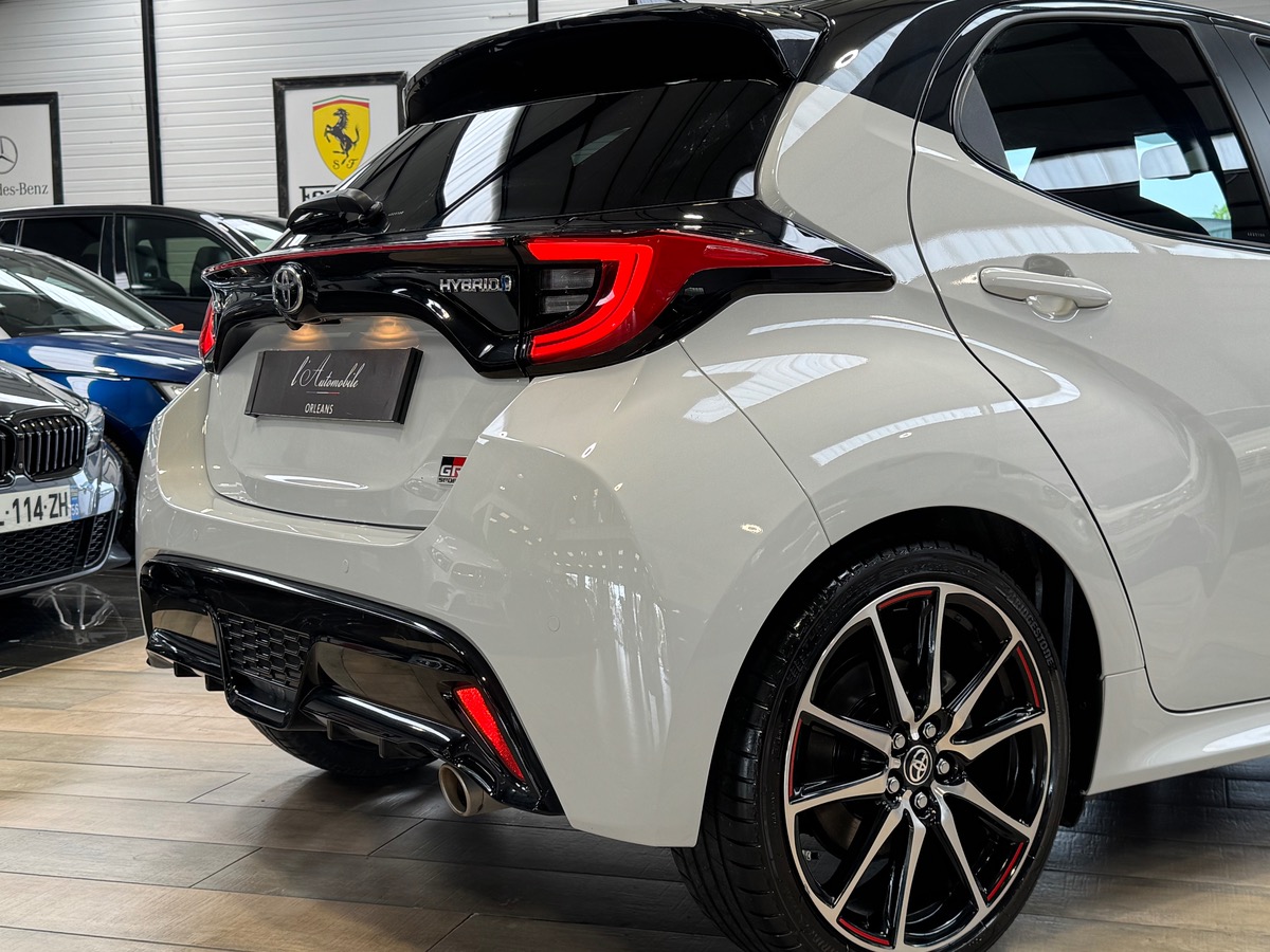 Toyota Yaris 1.5 VVTI 116CV GR SPORT JBL/ HUD 1ERE MAIN