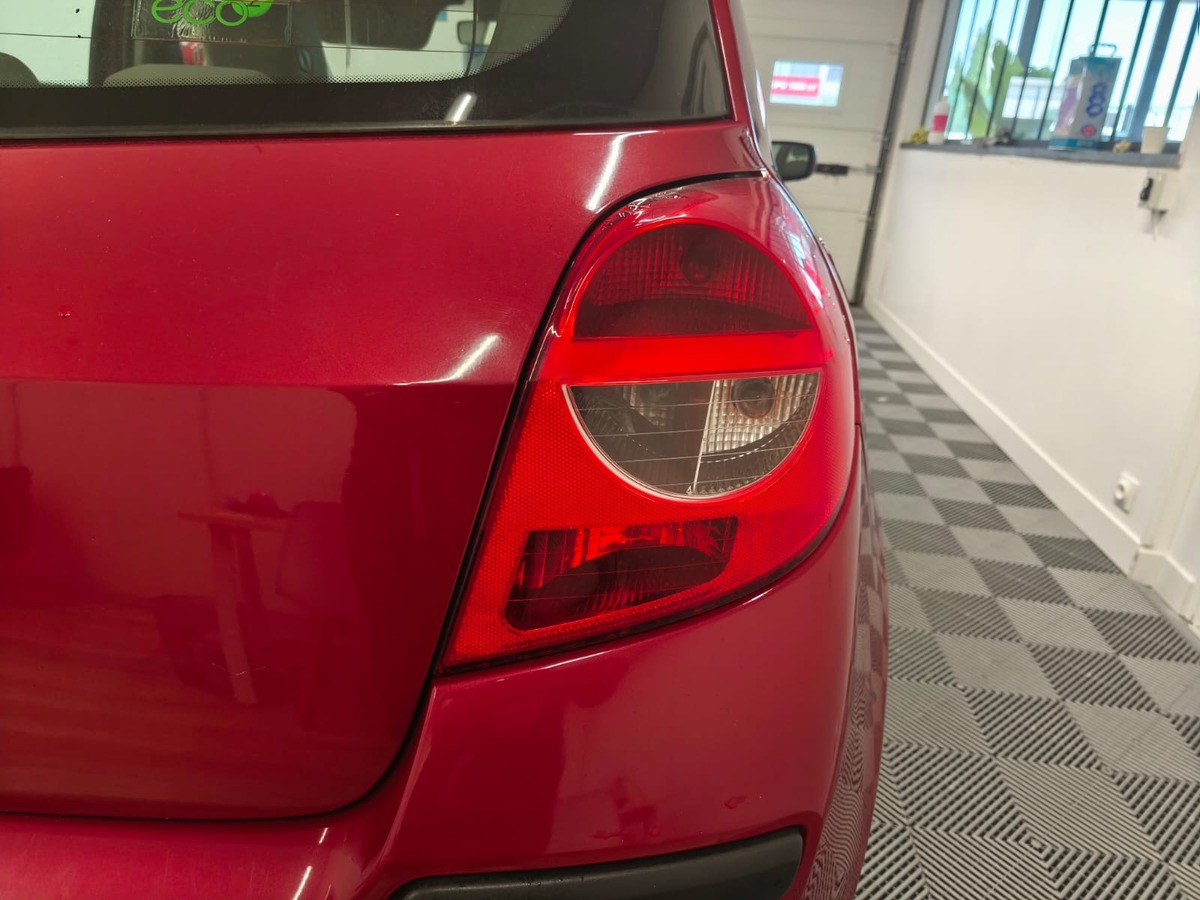 RENAULT Clio 1.5 DCI - Garantie 3 mois-