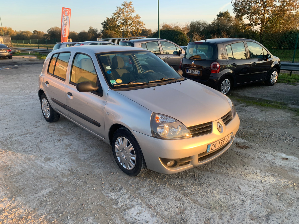 RENAULT Clio 1.5 dci - 65CH 202567KM