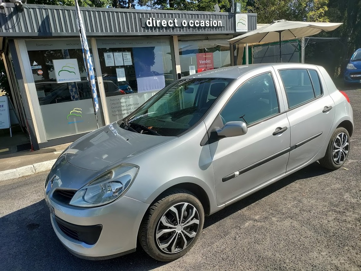 RENAULT Clio 1.2 i 16V 75 5P CLIM