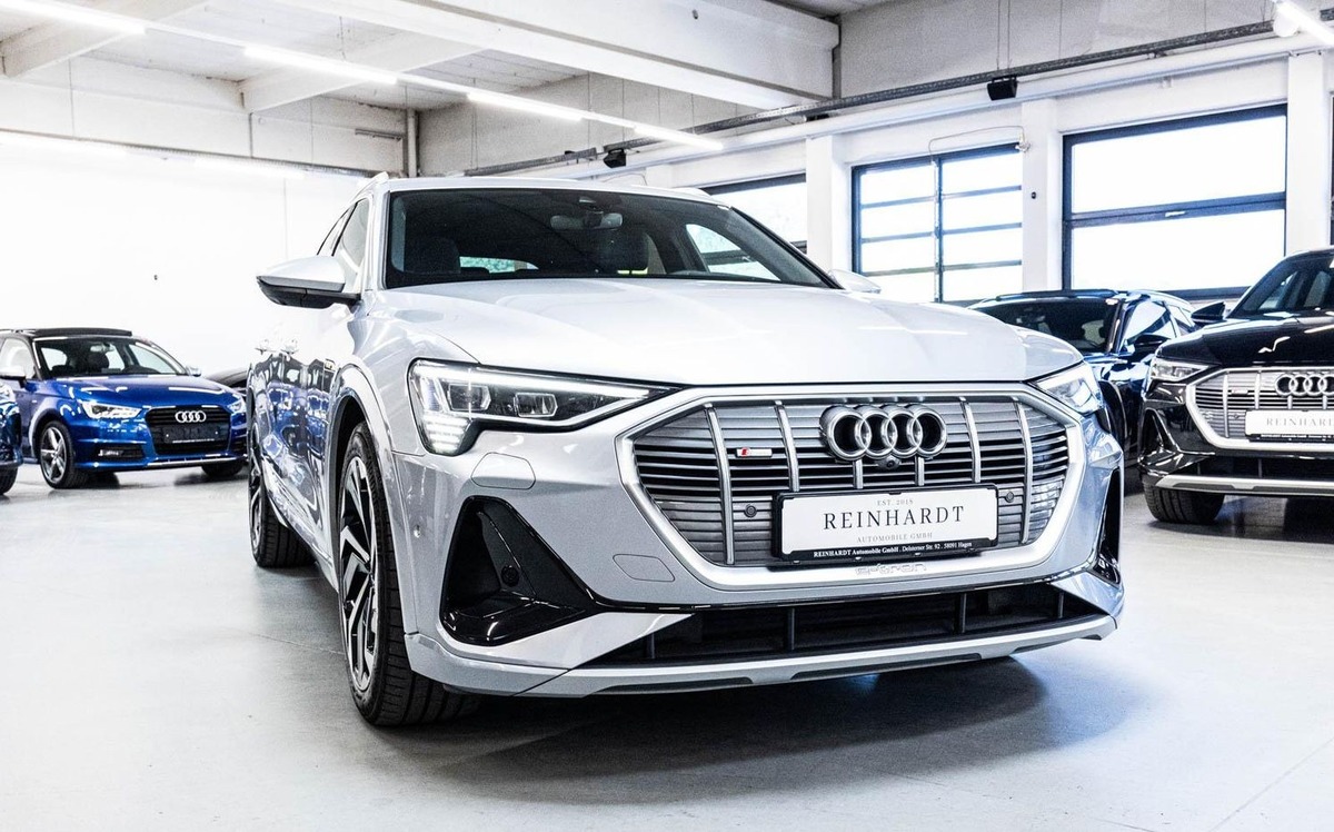 Audi e-tron Sportback 55 408ch S Line e-quattro Toit ouvrant