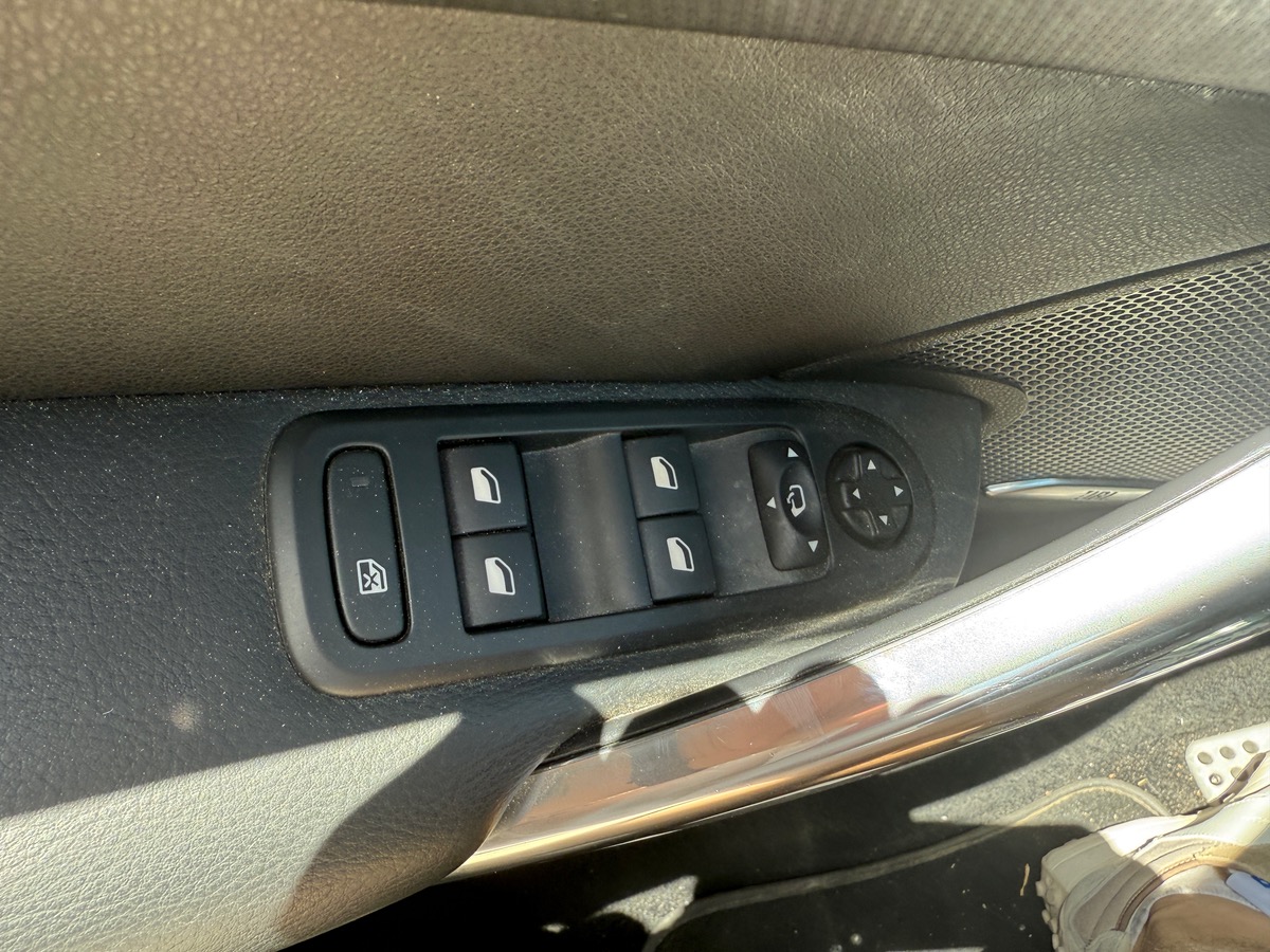 Peugeot 308 CC 1.6 156 cv Féline, Sièges chauffants, Sono JBL, Suivi Complet