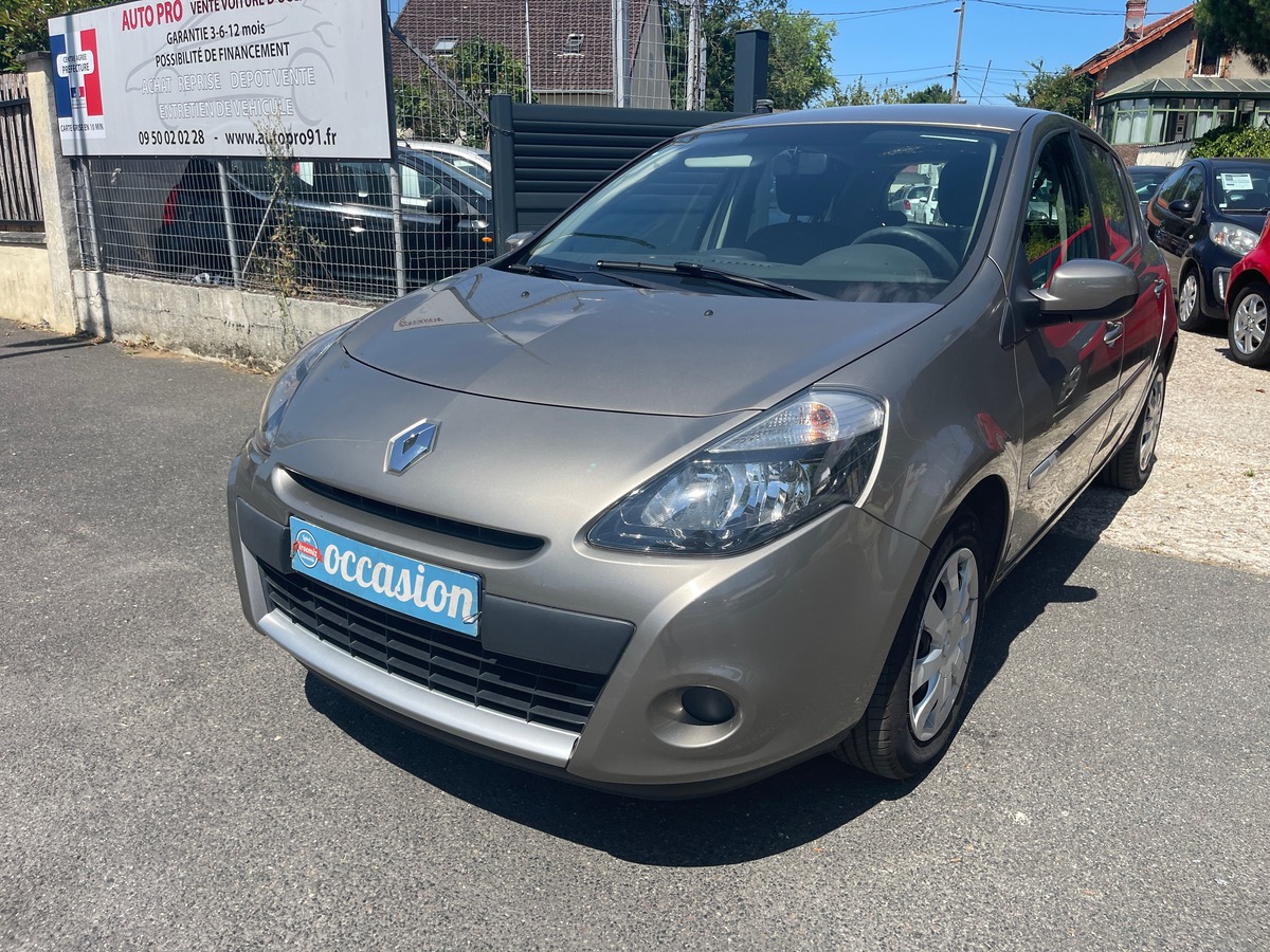 RENAULT Clio IV 1.2 EDITION