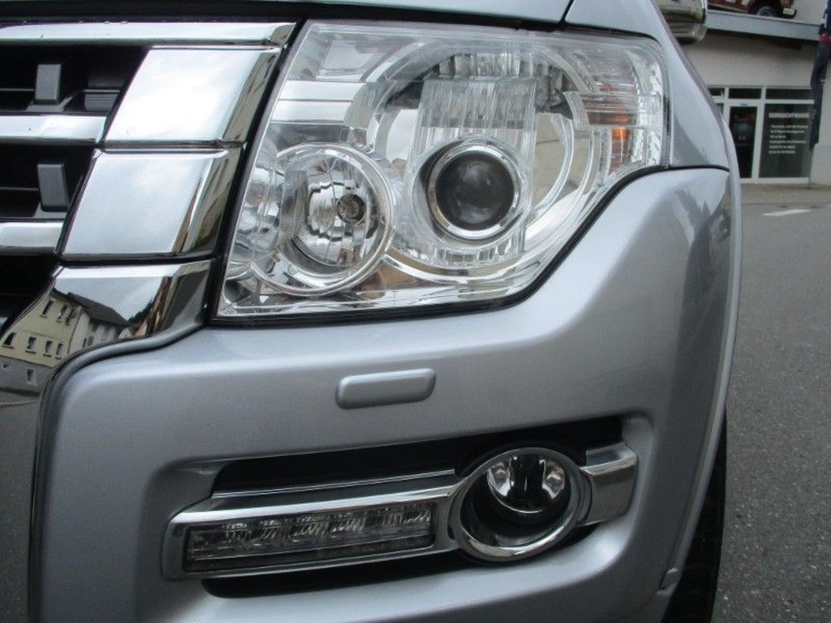 Mitsubishi Pajero 5-t. TOP 3.2 DI-D AT, Caméra, Xénon, SD,