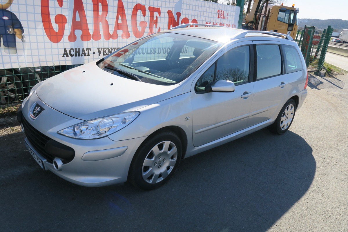 Peugeot 307 SW PEUGEOT 307 II (BREAK) 1.6 HDi 110ch ( ct ok ) 7 p