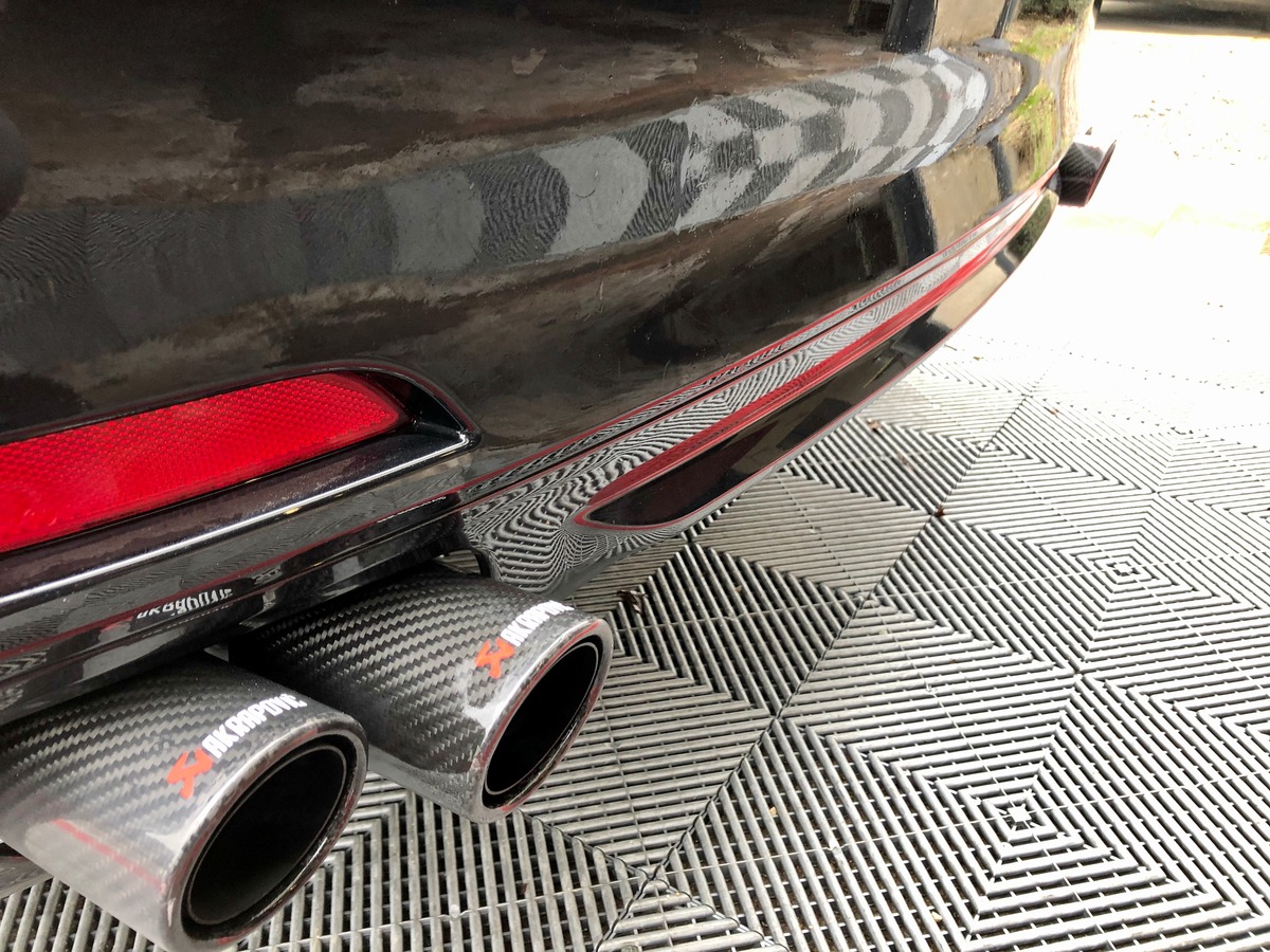 Bmw Série 7 F01 750i INDIVIDUAL FULL + AKRAPOVIC s