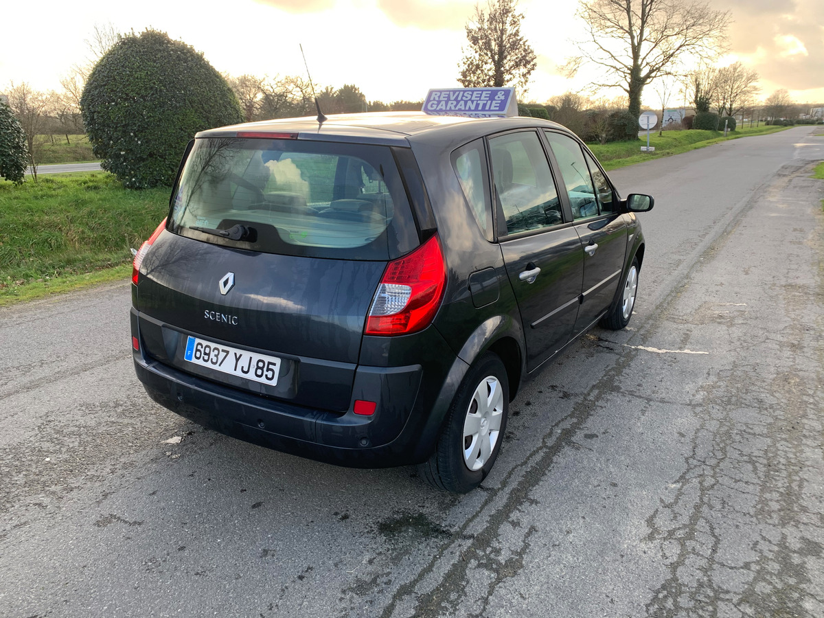 RENAULT Scenic 1.5dci 105ch 82294km LATITUDE