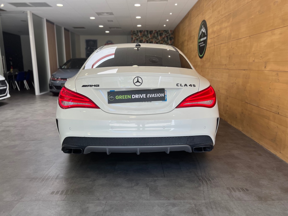 Mercedes-Benz CLA 45 AMG 4MATIC // ENTRETIEN FULL MERCEDES