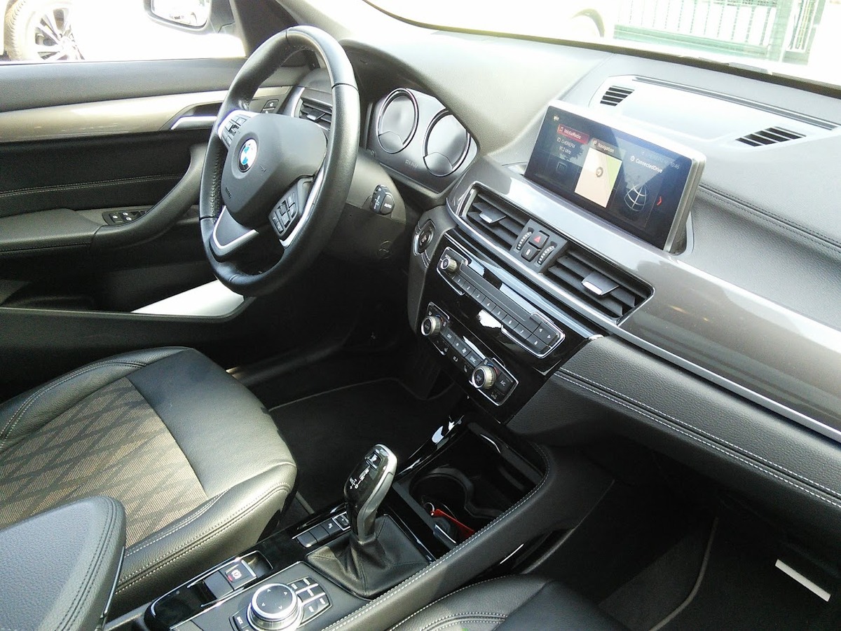 Bmw X1 LCI sDrive 2.0 i DCT7 179 cv xLine Boîte auto TOIT ouvrant PANORAMIQUE