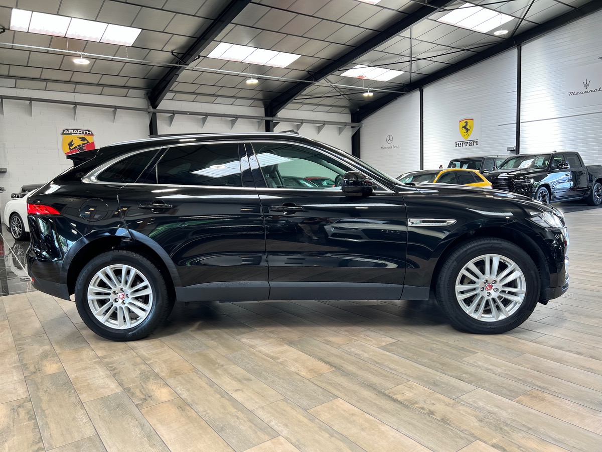 Jaguar F-Pace 2.0D AWD 180CH PRESTIGE TO/1 MAIN N