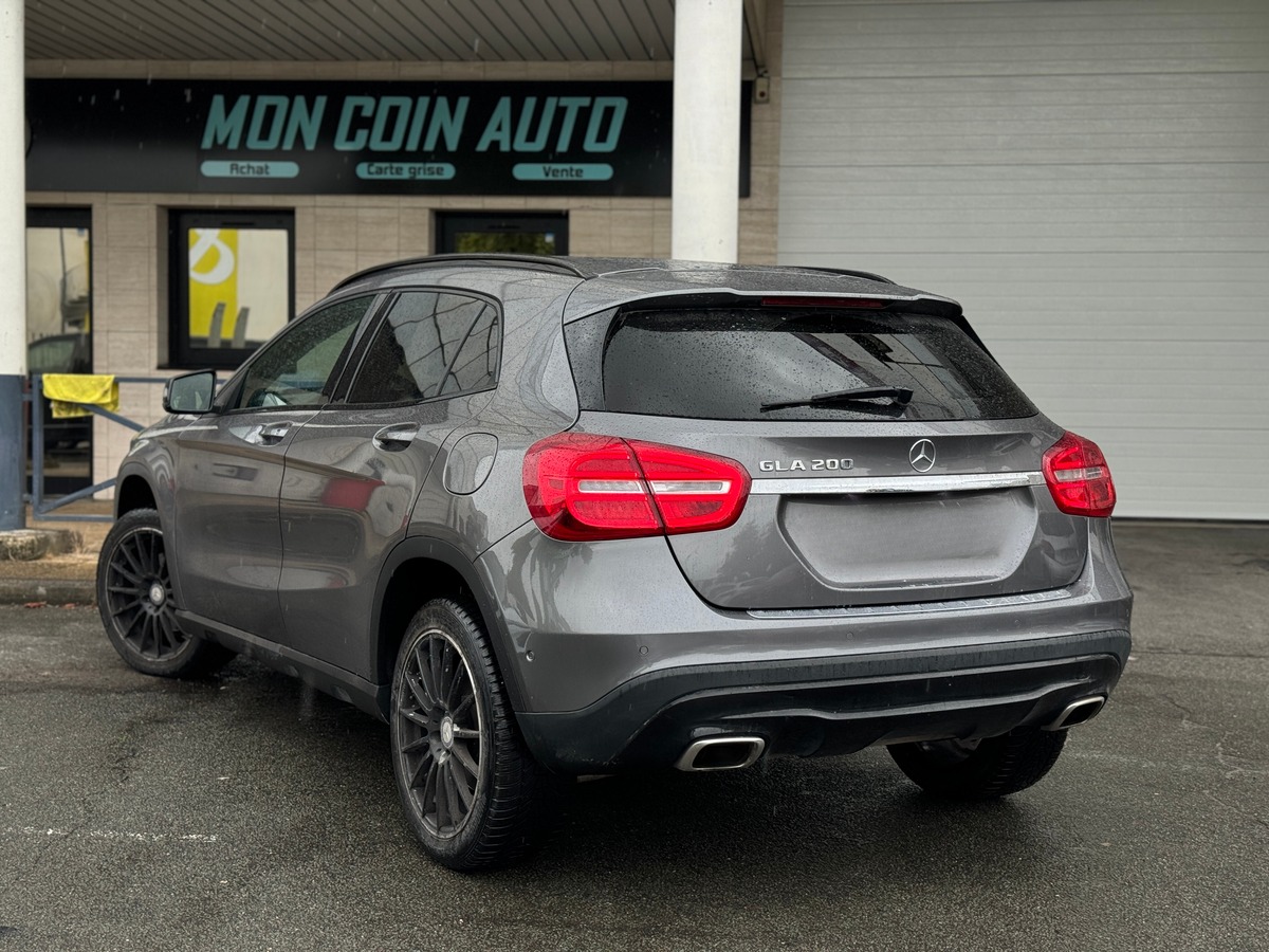 Mercedes-Benz GLA 200 AMG line 1.6 i Turbo 7G-DCT 156 cv