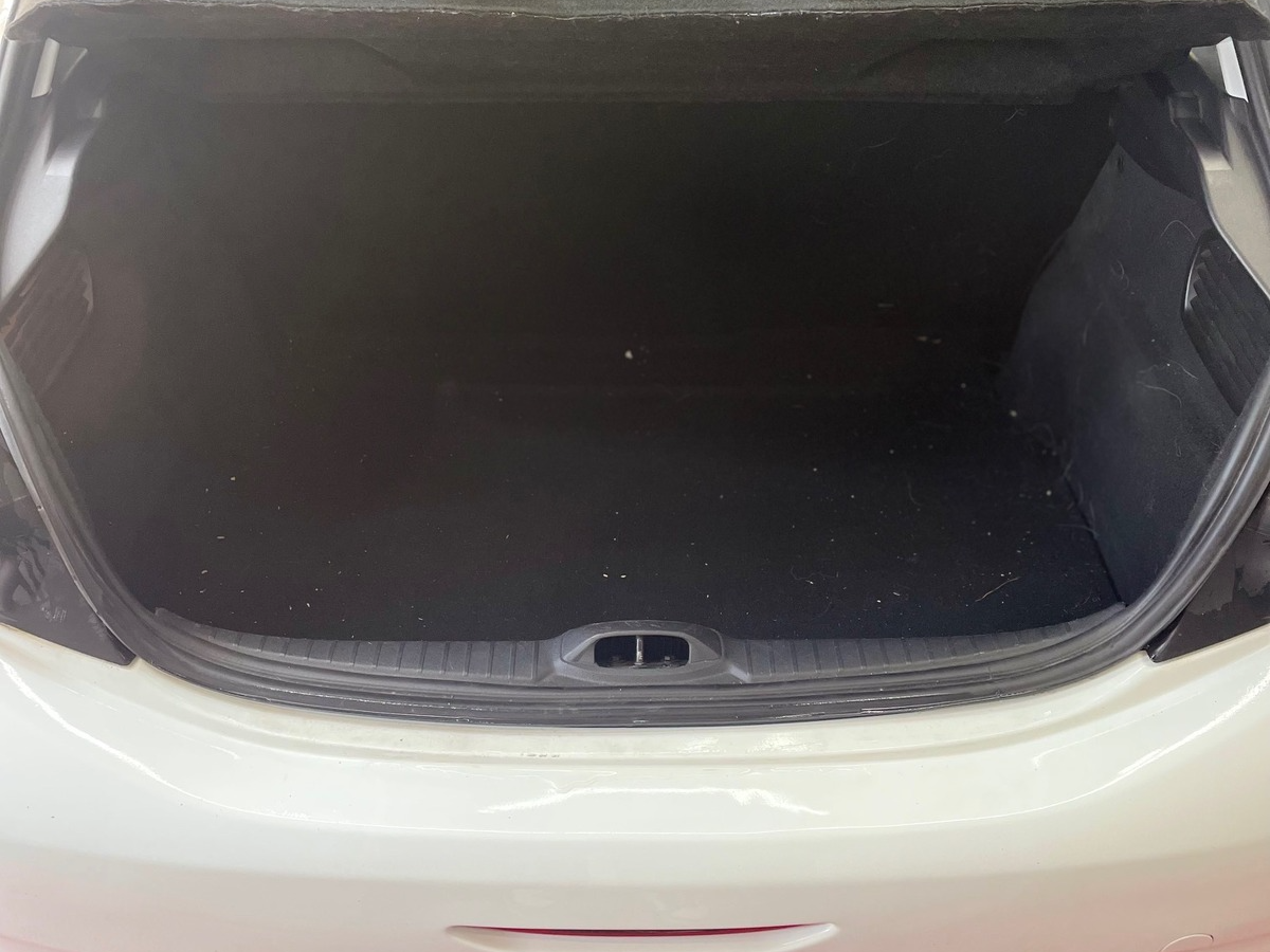Peugeot 208 1.6 hdi Like 75ch Garantie 6 mois ✅