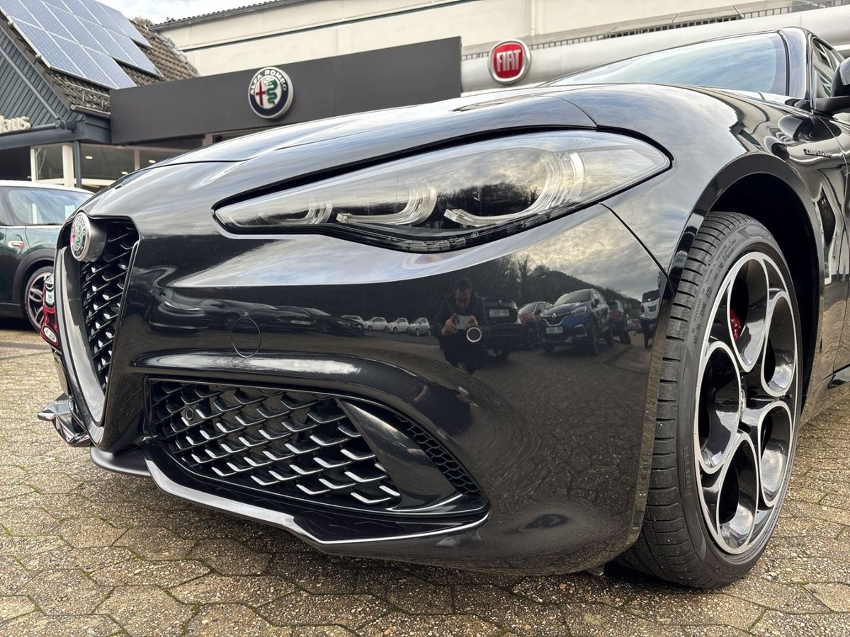 Alfa Romeo Giulia 2.0T 280ch Competizione Q4 AT8 Harman-Kardon Toit ouvrant