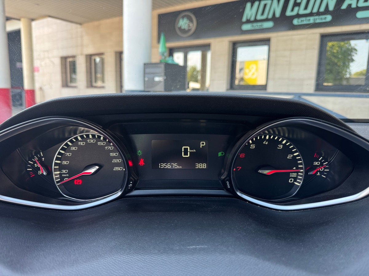 Peugeot 308 Allure II (T9) 1.2 e-THP 130 cv - Boîte auto - Distribution OK