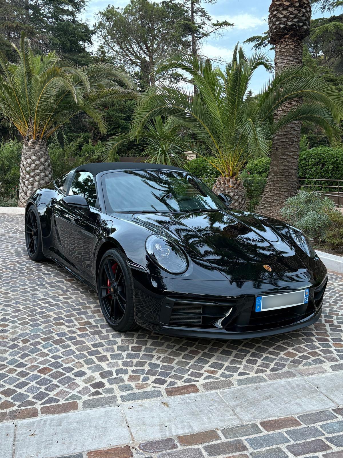 Porsche 911 992 TARGA 4 GTS / 2022 / 9.800 KM