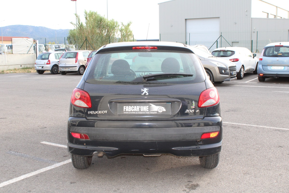 Peugeot 206 + 1.1 60cv - VENTE A MARCHAND SANS GARANTIE et sans Contrôle Technique