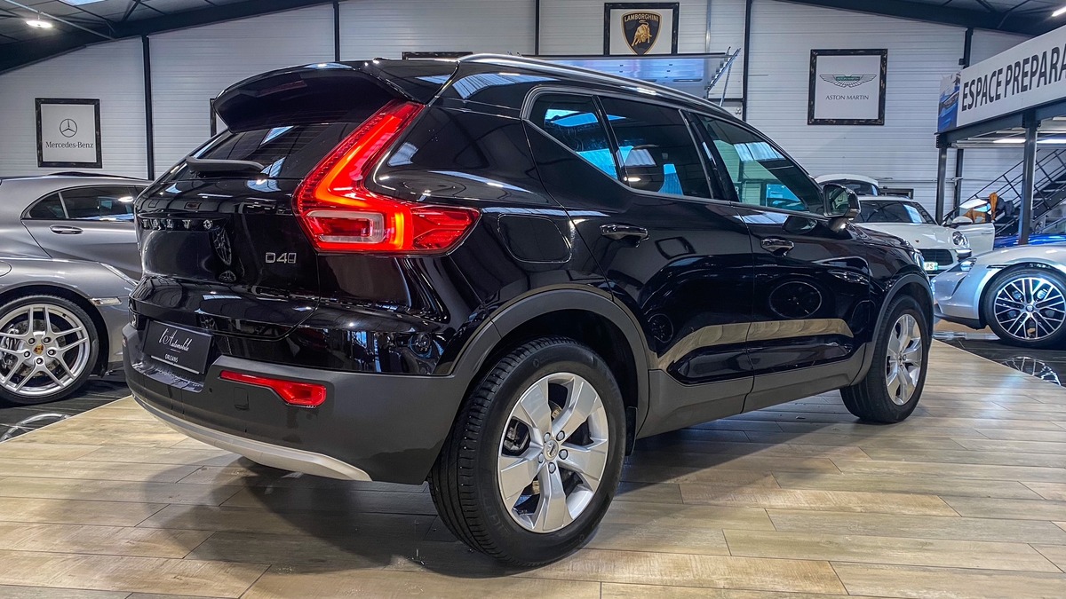 Volvo XC40 D4 AWD 190ch Momentum Geartronic 8