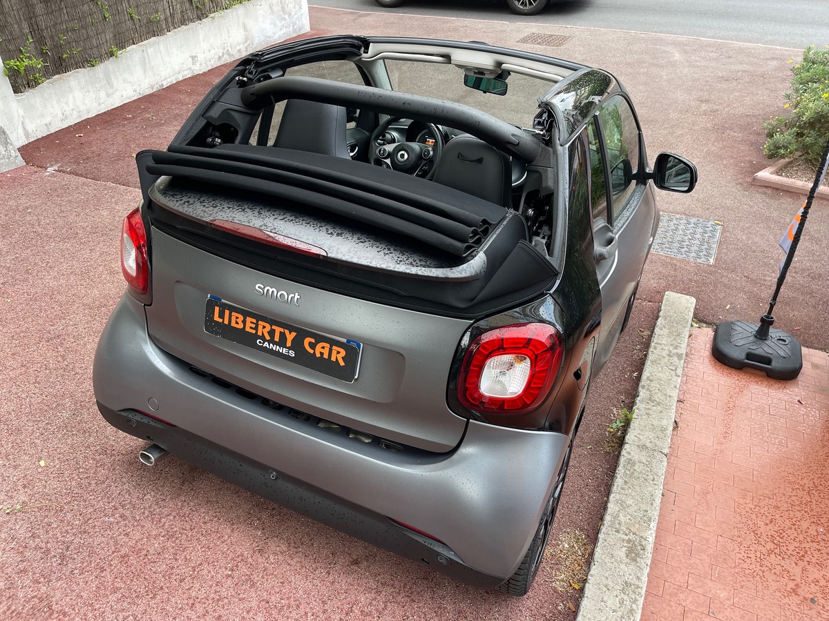 Smart FORTWO Cabriolet 90 CV / Prime/Caméra / Gps / Jantes Noires