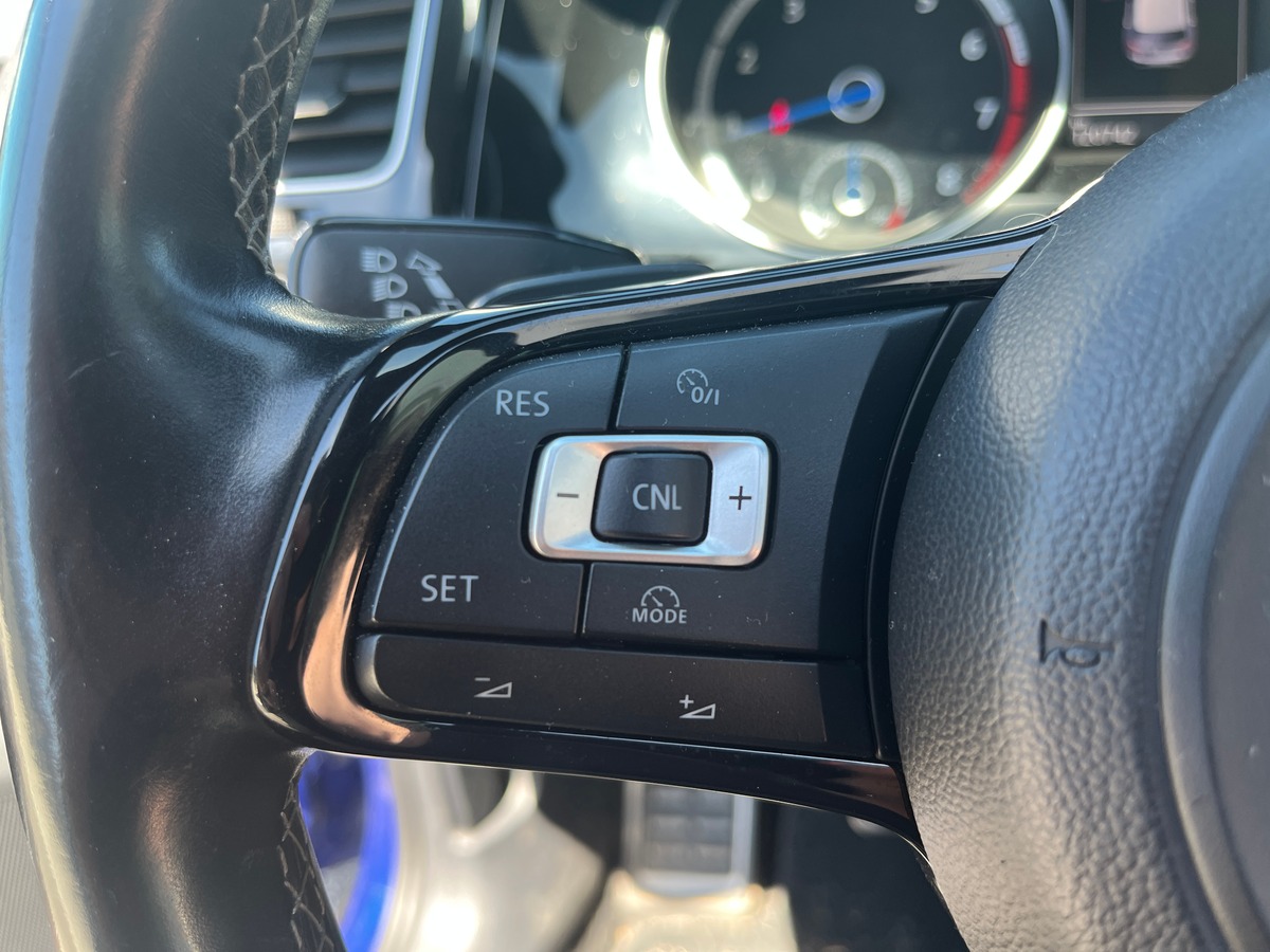 Volkswagen GOLF 7 R 300ch 4MOTION DSG6, TOIT OUVRANT, GPS