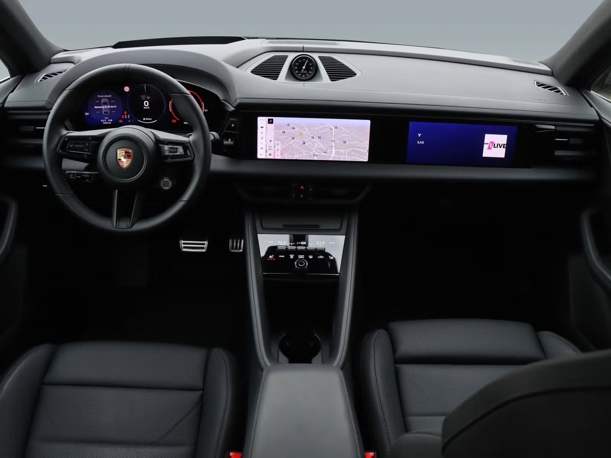 Porsche MACAN 4S 100% Electrique 516ch 22"/Sport Chrono/Pano/HeadUp/Innodrive