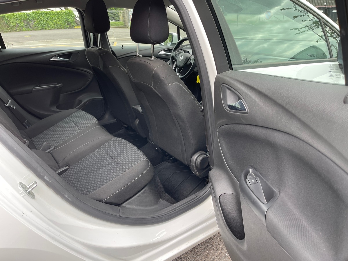 Opel Astra V 1.6 CDTI 110 S/S INNOVATION