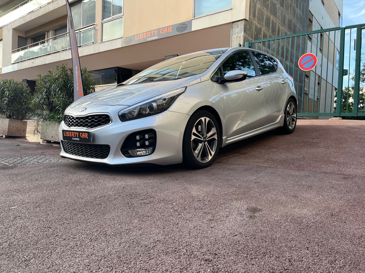 Kia Ceed 1.6 CRDI 136 CV / GT LINE / Caméra de recul / GPS / Jantes