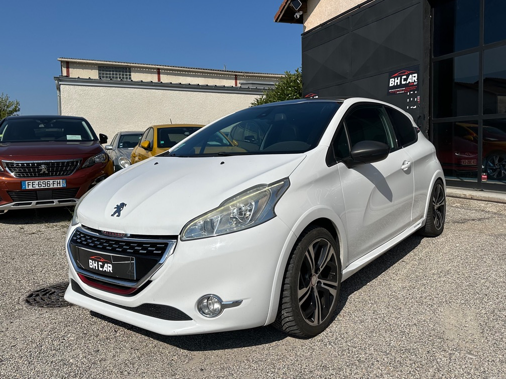 Image: Peugeot 208 GTI 1.6 200cv