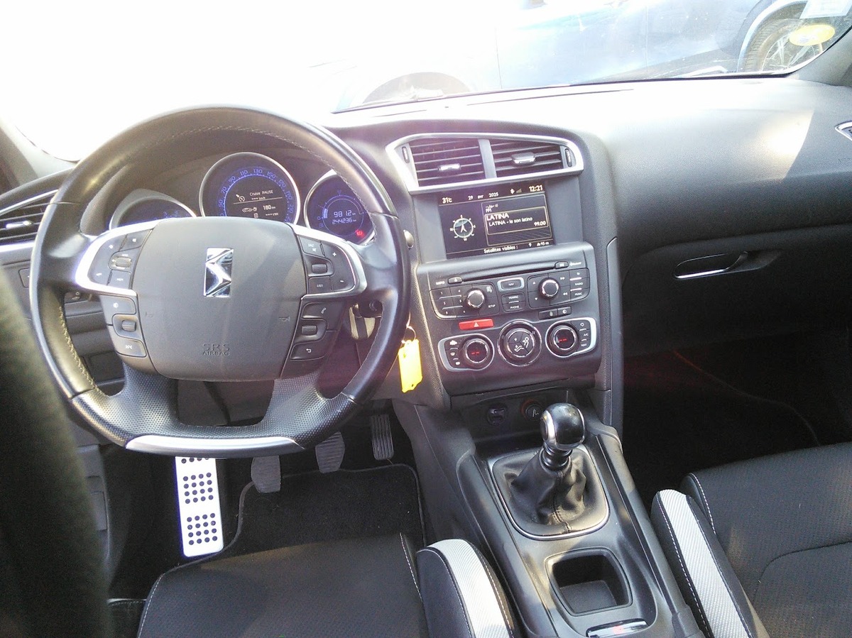 Citroën DS4 2.0 HDi  136